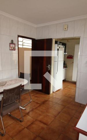Casa à venda com 250m², 3 quartos e 4 vagasCozinha