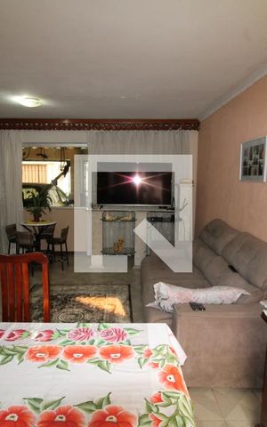 Casa à venda com 250m², 3 quartos e 4 vagasSala