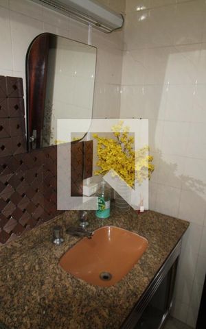 Casa à venda com 250m², 3 quartos e 4 vagasBanheiro 1