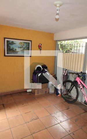 Casa à venda com 250m², 3 quartos e 4 vagasGaragem