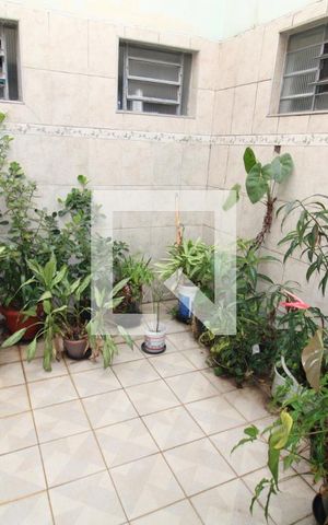 Casa à venda com 250m², 3 quartos e 4 vagasQuintal