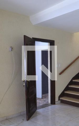Casa para alugar com 124m², 5 quartos e 3 vagasSala