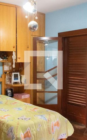 Casa à venda com 288m², 3 quartos e 2 vagas Casa à venda com 288m², 3 quartos e 2 vagasQUARTO 3