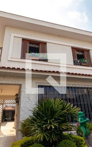 Casa à venda com 214m², 3 quartos e 5 vagasGaragem e Jardim