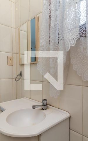 Casa à venda com 214m², 3 quartos e 5 vagasBanheiro 2