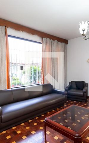 Casa à venda com 214m², 3 quartos e 5 vagasSala de Estar