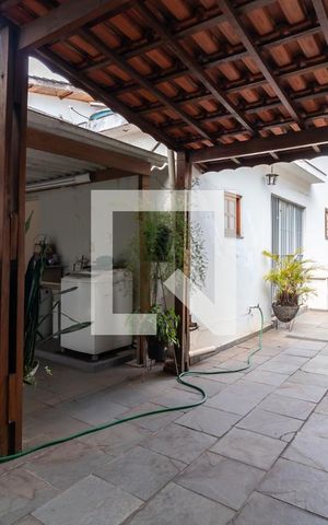 Casa à venda com 214m², 3 quartos e 5 vagasGaragem