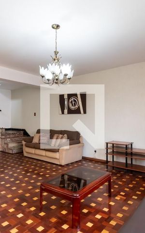 Casa à venda com 214m², 3 quartos e 5 vagasSala de Estar