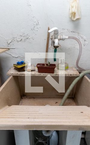 Casa à venda com 214m², 3 quartos e 5 vagasÁrea de Serviço