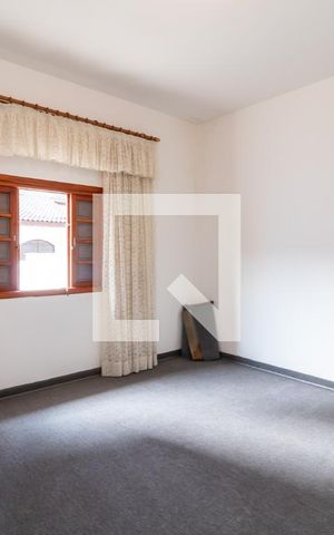 Casa à venda com 214m², 3 quartos e 5 vagasQuarto 3