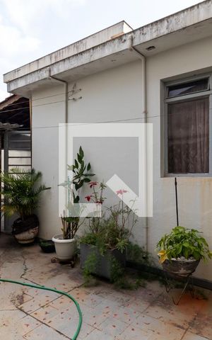 Casa à venda com 214m², 3 quartos e 5 vagasQuintal