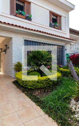 Casa à venda com 214m², 3 quartos e 5 vagasGaragem e Jardim