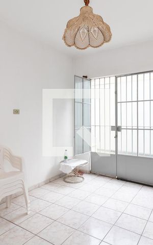 Casa à venda com 214m², 3 quartos e 5 vagasCopa