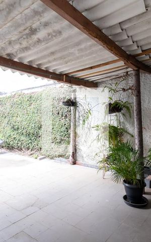 Casa à venda com 214m², 3 quartos e 5 vagasÁrea de Serviço