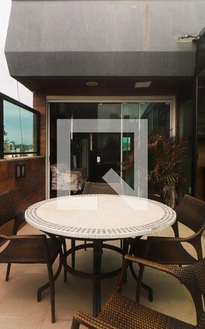 Apartamento à venda com 467m², 7 quartos e 3 vagas Apartamento à venda com 467m², 7 quartos e 3 vagasSacada da Cobertura