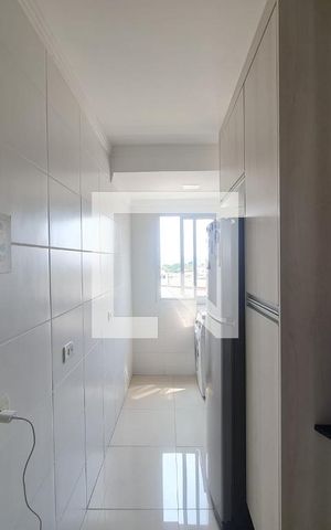 Apartamento à venda com 47m², 2 quartos e 1 vaga Apartamento à venda com 47m², 2 quartos e 1 vagaCozinha e Área de Serviço