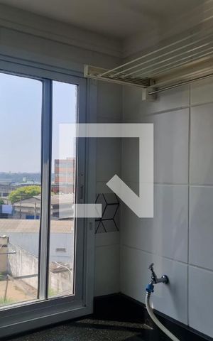 Apartamento à venda com 47m², 2 quartos e 1 vaga Apartamento à venda com 47m², 2 quartos e 1 vagaCozinha e Área de Serviço