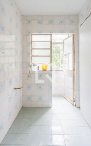 Apartamento à venda com 126m², 2 quartos e sem vaga Apartamento à venda com 126m², 2 quartos e sem vagaCozinha e Área de Serviço