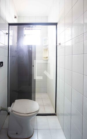 Casa à venda com 450m², 4 quartos e 5 vagasBanheiro da Suíte 2