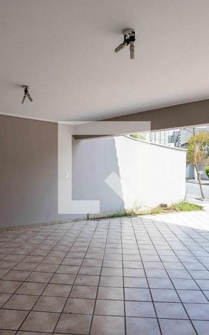 Casa à venda com 450m², 4 quartos e 5 vagasGaragem