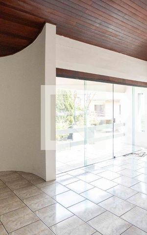 Casa à venda com 450m², 4 quartos e 5 vagasSala 3