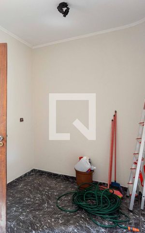 Casa à venda com 450m², 4 quartos e 5 vagasQuarto 6