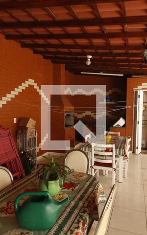 Casa à venda com 270m², 3 quartos e 8 vagasChurrasqueira