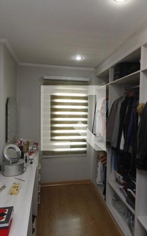 Casa à venda com 270m², 3 quartos e 8 vagasCloset