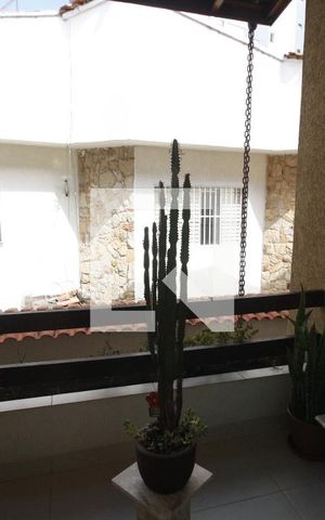 Casa à venda com 270m², 3 quartos e 8 vagasSacada