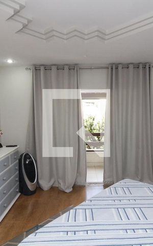 Casa à venda com 270m², 3 quartos e 8 vagasQuarto Suíte