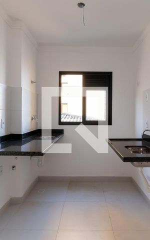 Apartamento à venda com 30m², 2 quartos e sem vagaCozinha e Área de Serviço