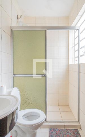 Casa à venda com 150m², 6 quartos e 4 vagas Casa à venda com 150m², 6 quartos e 4 vagasBanheiro da Suíte 3