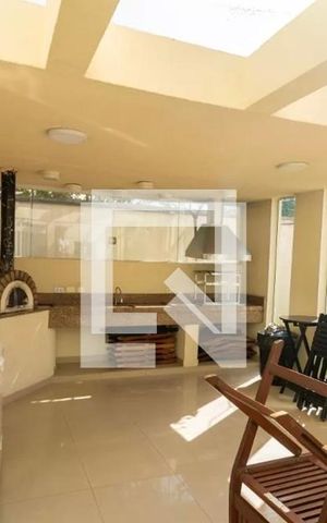 Apartamento à venda com 32m², 1 quarto e 1 vaga Apartamento à venda com 32m², 1 quarto e 1 vagaÁrea comum - Churrasqueira