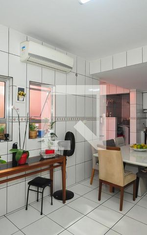 Casa à venda com 130m², 3 quartos e 2 vagas Casa à venda com 130m², 3 quartos e 2 vagasCozinha