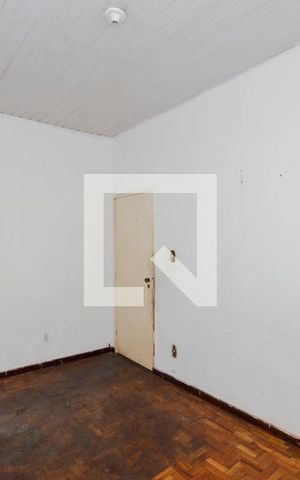 Casa à venda com 304m², 3 quartos e 2 vagas Casa à venda com 304m², 3 quartos e 2 vagasQuarto 1