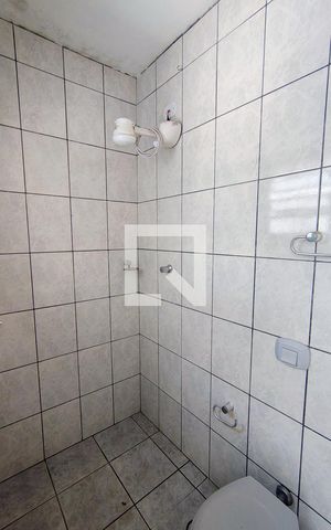 Casa à venda com 250m², 3 quartos e 3 vagas Casa à venda com 250m², 3 quartos e 3 vagasBanheiro 2