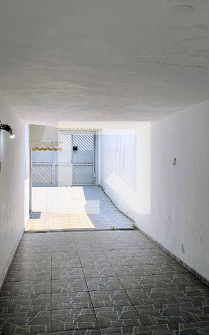 Casa à venda com 250m², 3 quartos e 3 vagas Casa à venda com 250m², 3 quartos e 3 vagasGaragem
