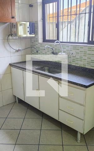 Casa à venda com 250m², 3 quartos e 3 vagas Casa à venda com 250m², 3 quartos e 3 vagasCozinha