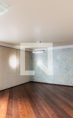Apartamento para alugar com 142m², 3 quartos e 2 vagas Apartamento para alugar com 142m², 3 quartos e 2 vagasSala