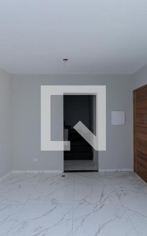 Casa para alugar com 89m², 2 quartos e 2 vagasSala