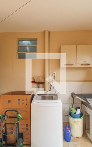 Casa à venda com 90m², 2 quartos e 2 vagas Casa à venda com 90m², 2 quartos e 2 vagasÁrea de serviço