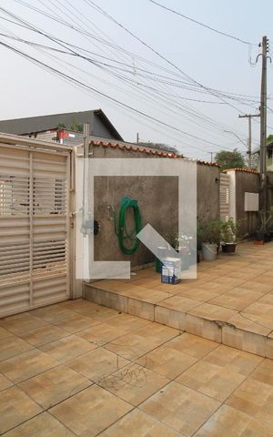 Casa à venda com 90m², 2 quartos e 2 vagas Casa à venda com 90m², 2 quartos e 2 vagasÁrea externa