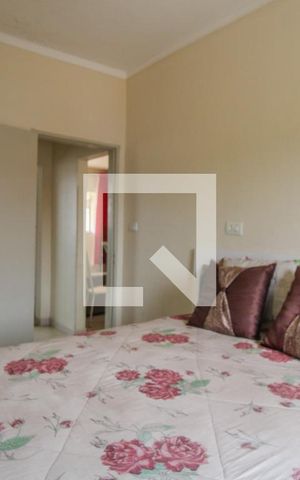 Casa à venda com 90m², 2 quartos e 2 vagas Casa à venda com 90m², 2 quartos e 2 vagasQuarto 2