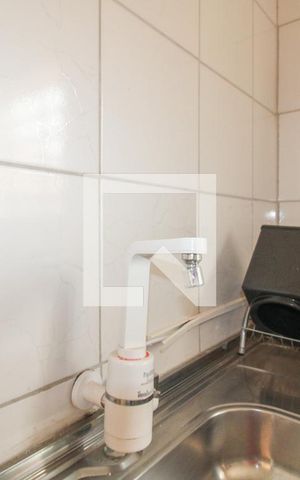 Casa à venda com 90m², 2 quartos e 2 vagas Casa à venda com 90m², 2 quartos e 2 vagasCozinha