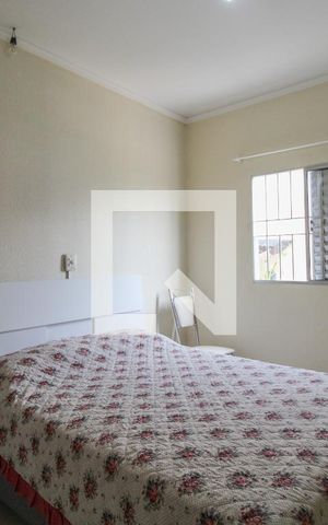 Casa à venda com 90m², 2 quartos e 2 vagas Casa à venda com 90m², 2 quartos e 2 vagasQuarto 1