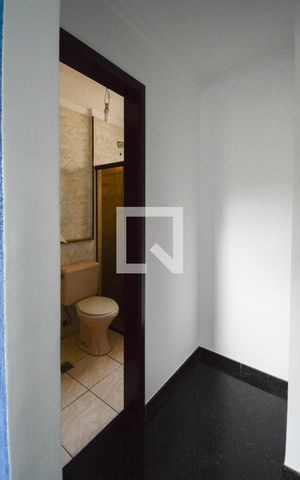 Apartamento à venda com 215m², 4 quartos e 4 vagas Apartamento à venda com 215m², 4 quartos e 4 vagasQuarto 1 ( Suíte )