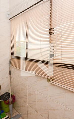 Apartamento à venda com 215m², 4 quartos e 4 vagas Apartamento à venda com 215m², 4 quartos e 4 vagasÁrea de Serviço