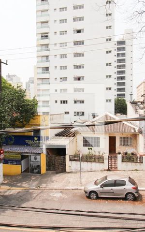 Casa para alugar com 120m², 5 quartos e 2 vagas Casa para alugar com 120m², 5 quartos e 2 vagasVista Varanda Quarto
