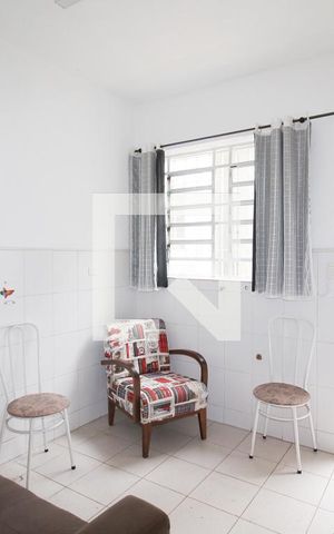 Casa para alugar com 120m², 5 quartos e 2 vagas Casa para alugar com 120m², 5 quartos e 2 vagasSala