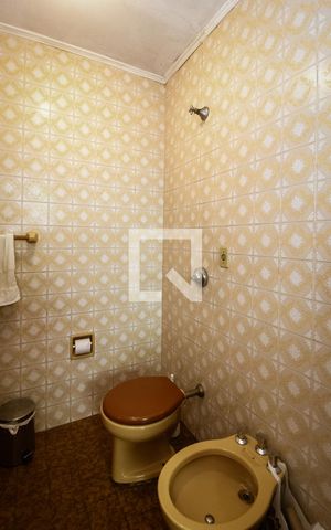Apartamento à venda com 264m², 6 quartos e 1 vaga Apartamento à venda com 264m², 6 quartos e 1 vagaBanheiro da Suíte